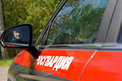 Столичные росгвардейцы помогли женщине, упавшей с электросамоката